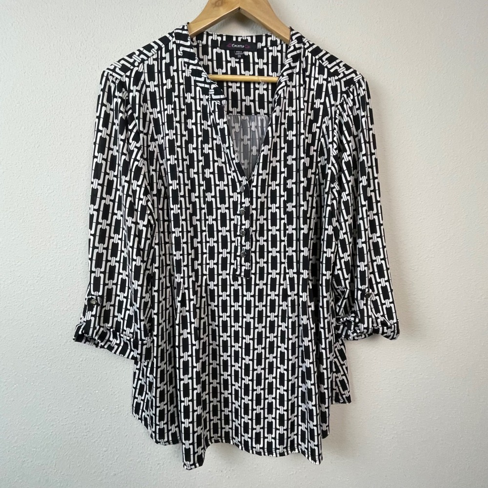 Cocomo Geometric Chain Print Blouse Womens 2X‎ Black White Roll Tab Sleeve Top